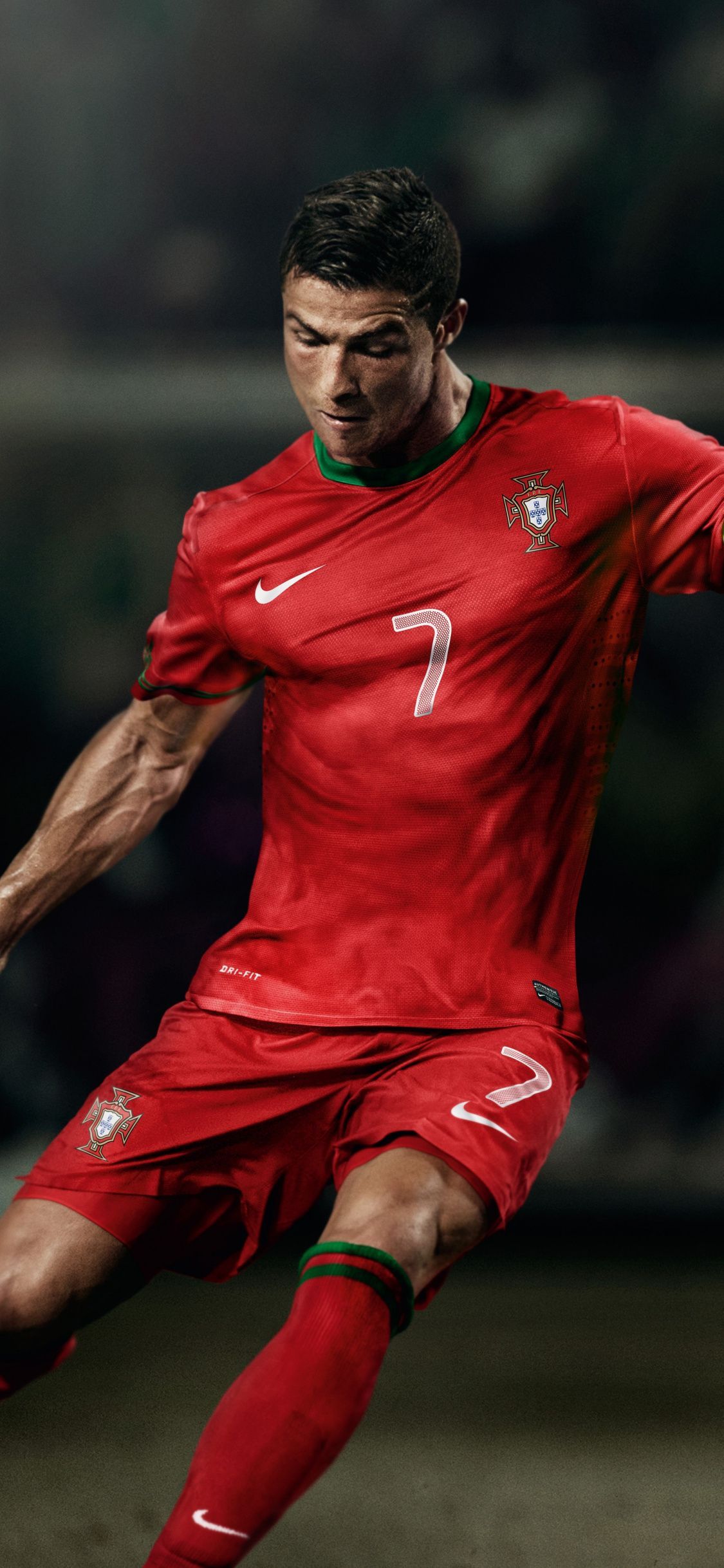 Cristiano Ronaldo, Soccer player, celebrity, red jersey, 1125x2436 wallpaper. Ronaldo soccer, Ronaldo soccer player, Cristiano ronaldo