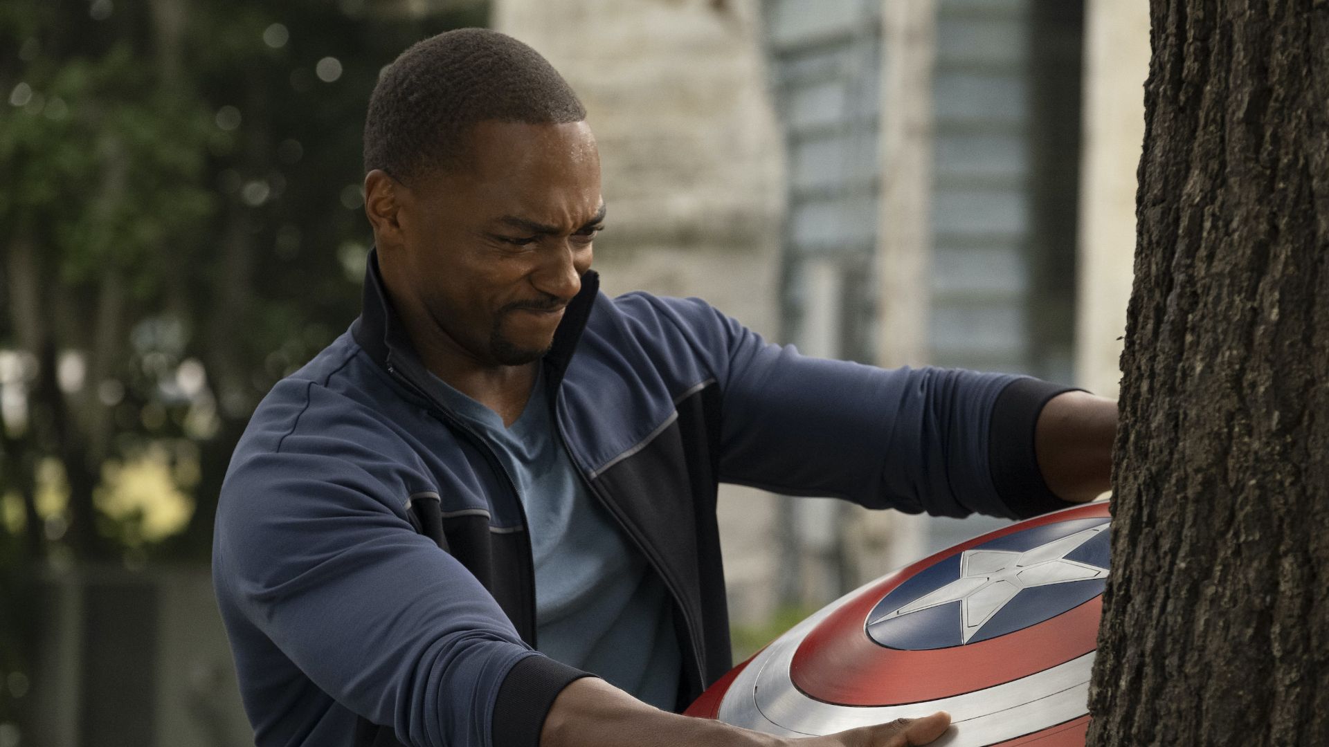 Chris Evans explains why Anthony Mackie's Falcon is the right choice for Captain America. Gameland.nl