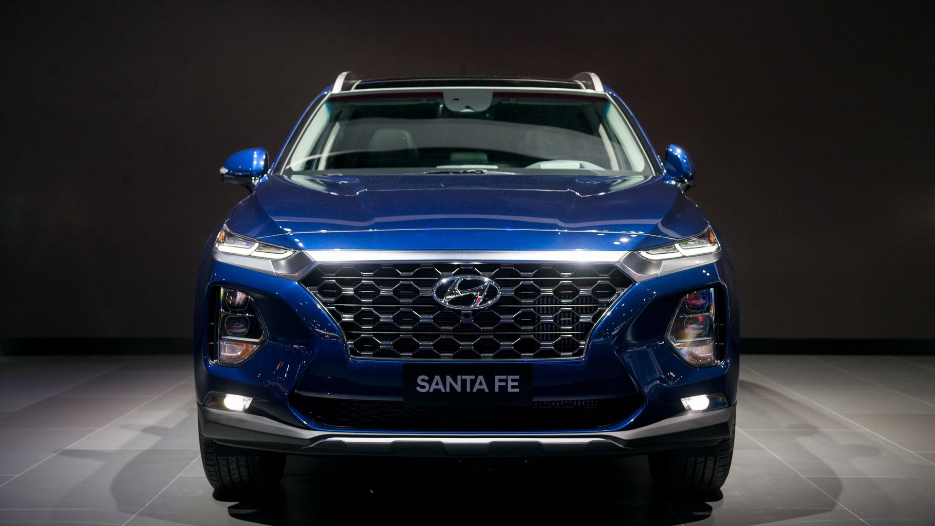 Hyundai Santa Fe Preview & Pricing