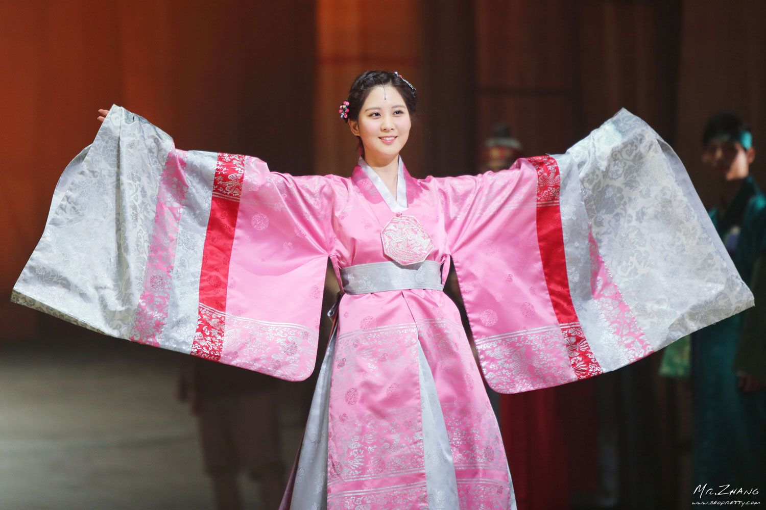 Seohyun Moon Embracing The Sun Musical. Pretty Photo and videos of Girls Generation
