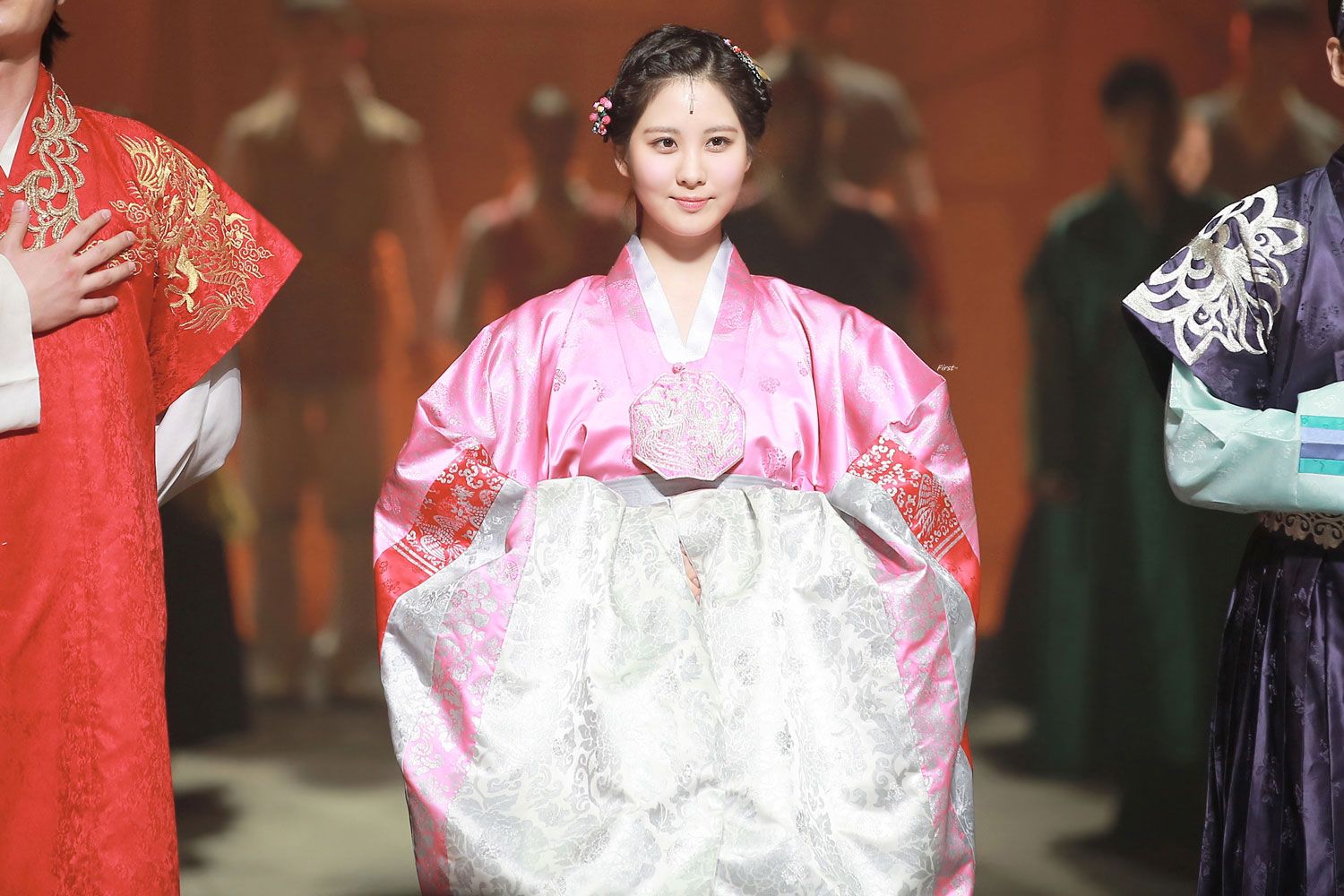 Seohyun Moon Embracing The Sun Musical. Pretty Photo and videos of Girls Generation