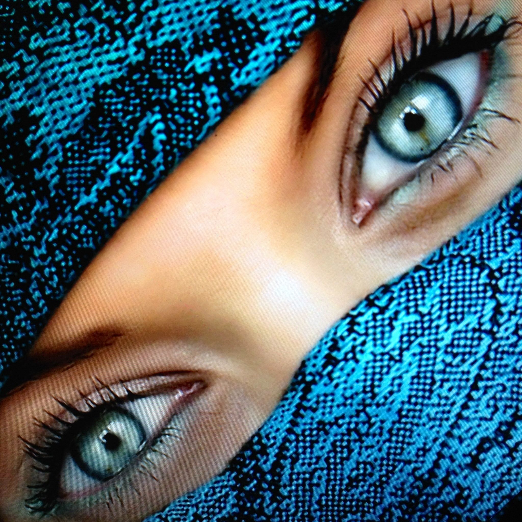 beautiful arab eyes