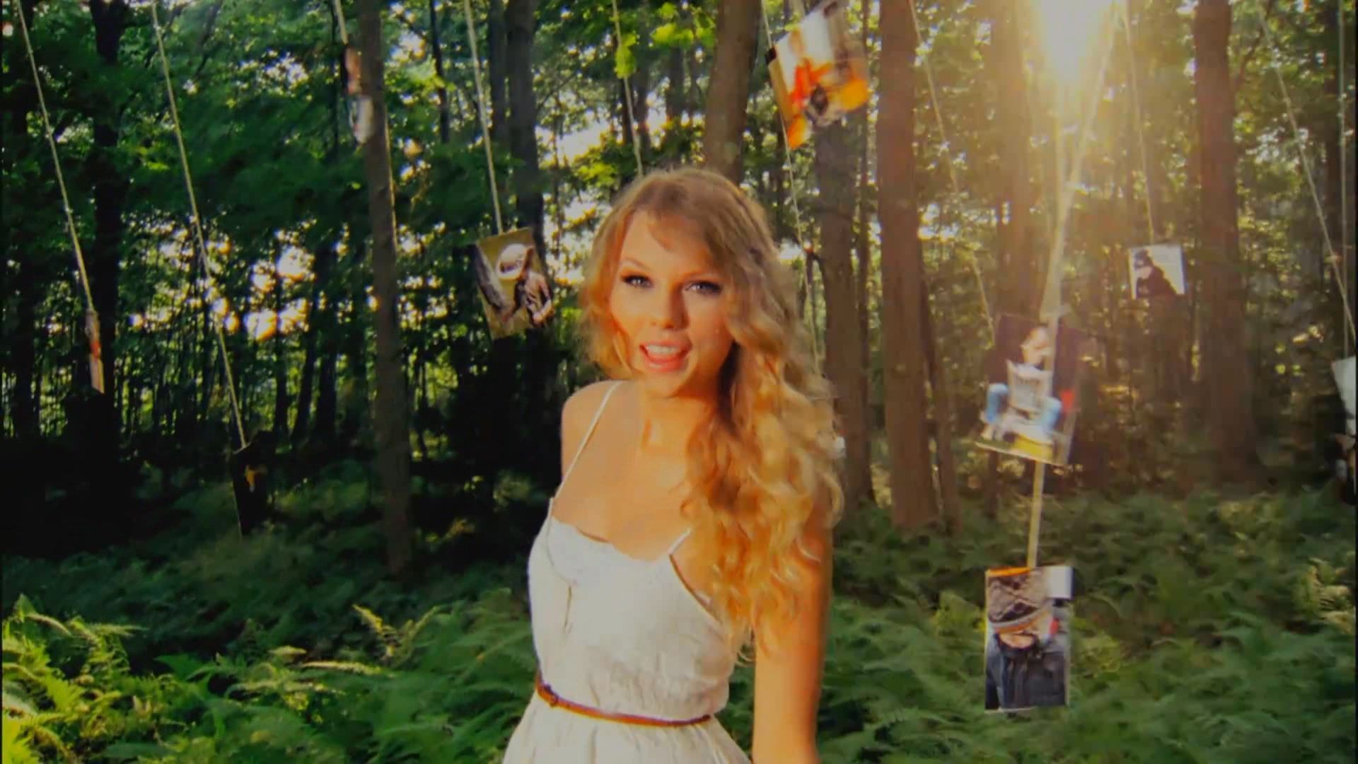 Taylor Swift Image: Taylor Swift [Music Video]. Taylor swift mine, Taylor swift photohoot, Taylor swift image
