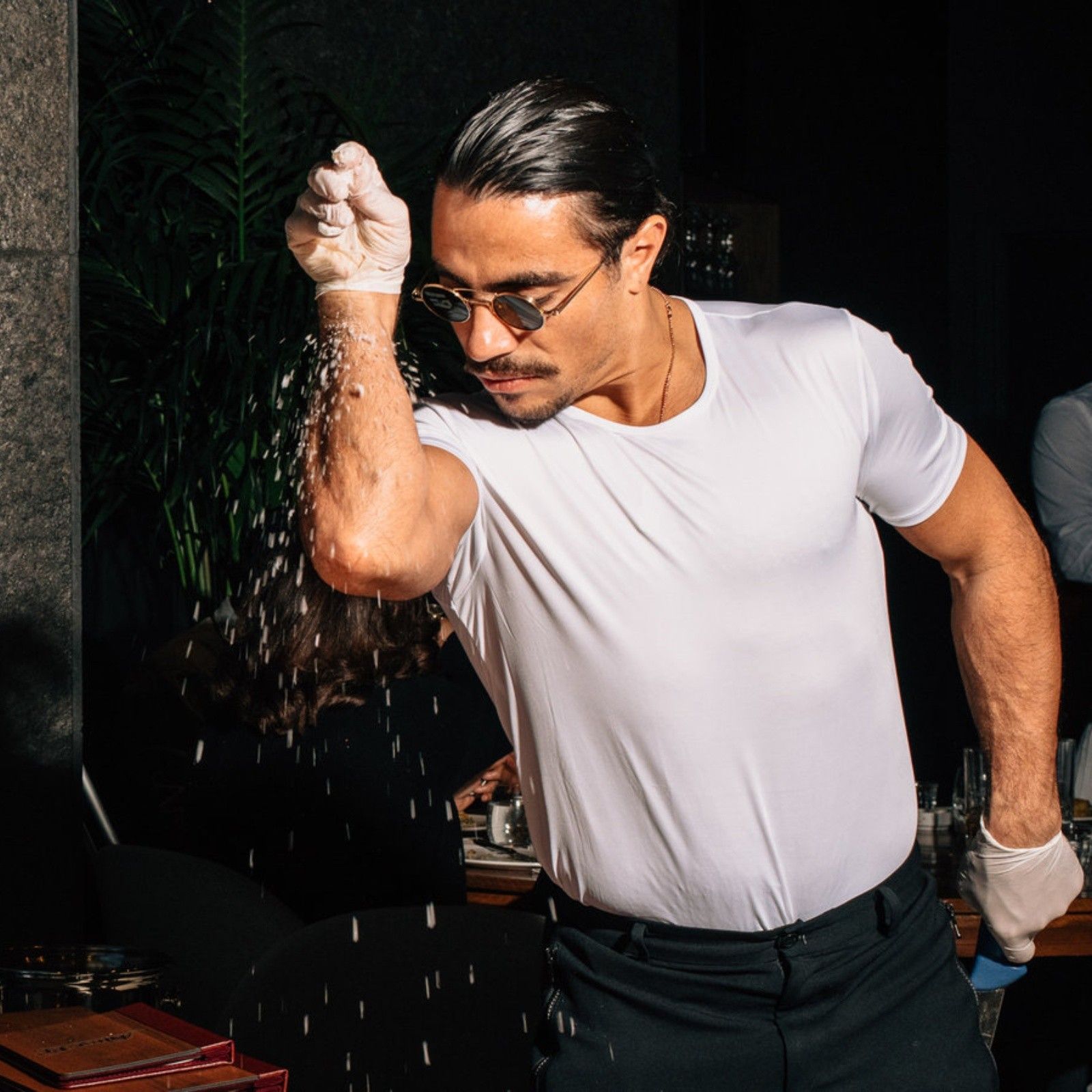 The Salt Bae controversial video that is trending in USA. YAAY Breaking News