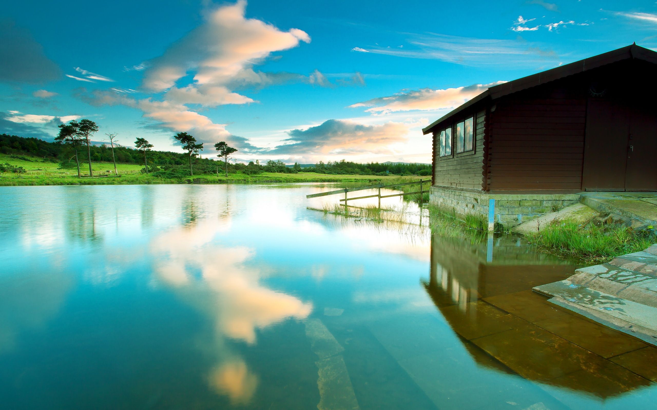 Nice wallpaper of the lake house, desktop wallpaper of summer, landscape