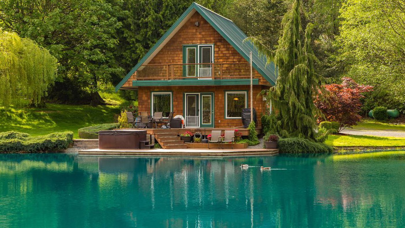 Красивые дома на воде. «Дом у озера Ванзее» (1925. Домик у озера Нерцы. Дом у озера штат Монтана.