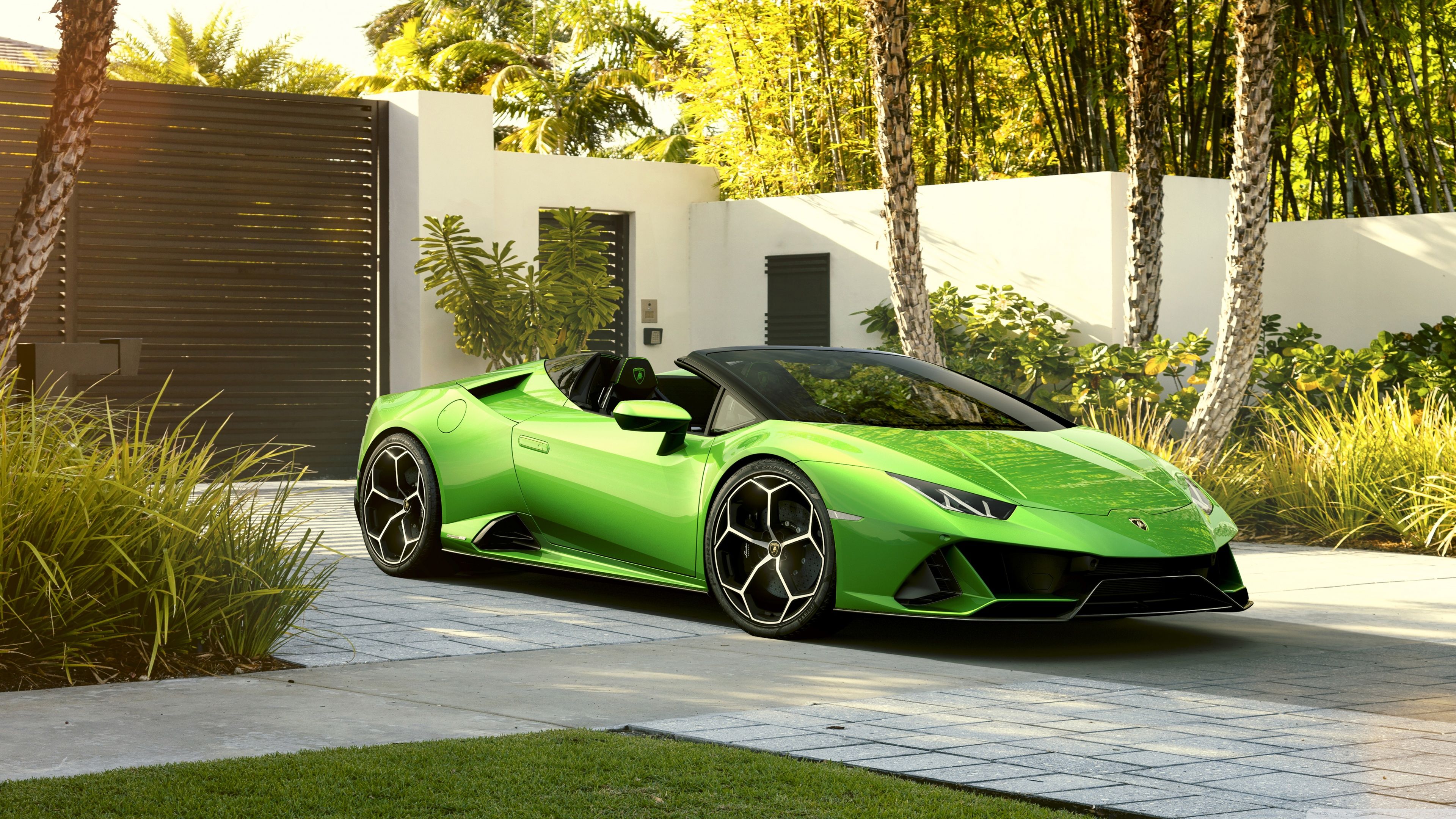 Green Lamborghini Huracan Evo Spyder Supercar Ultra HD Desktop Background Wallpaper for: Widescreen & UltraWide Desktop & Laptop, Multi Display, Dual & Triple Monitor, Tablet