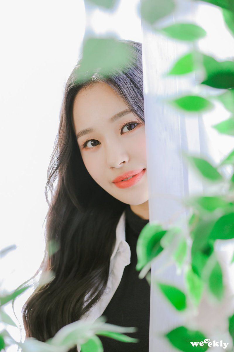 Daily jihan pics - #jihan #weeekly #위클리 #지한