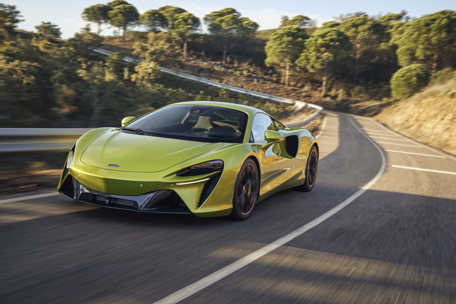 Preview: 2022 McLaren Artura Plug In Hybrid Supercar Arrives With V 6, No Gear For Reverse