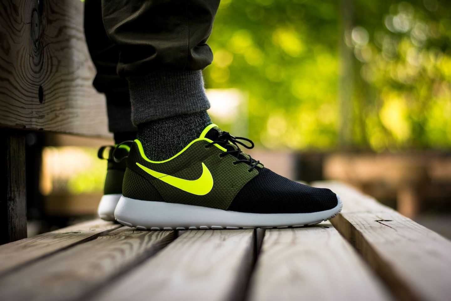 Wallpaper, Nike, white, black, green, yellow, sneakers, spring, color, shoe, footwear 1440x960