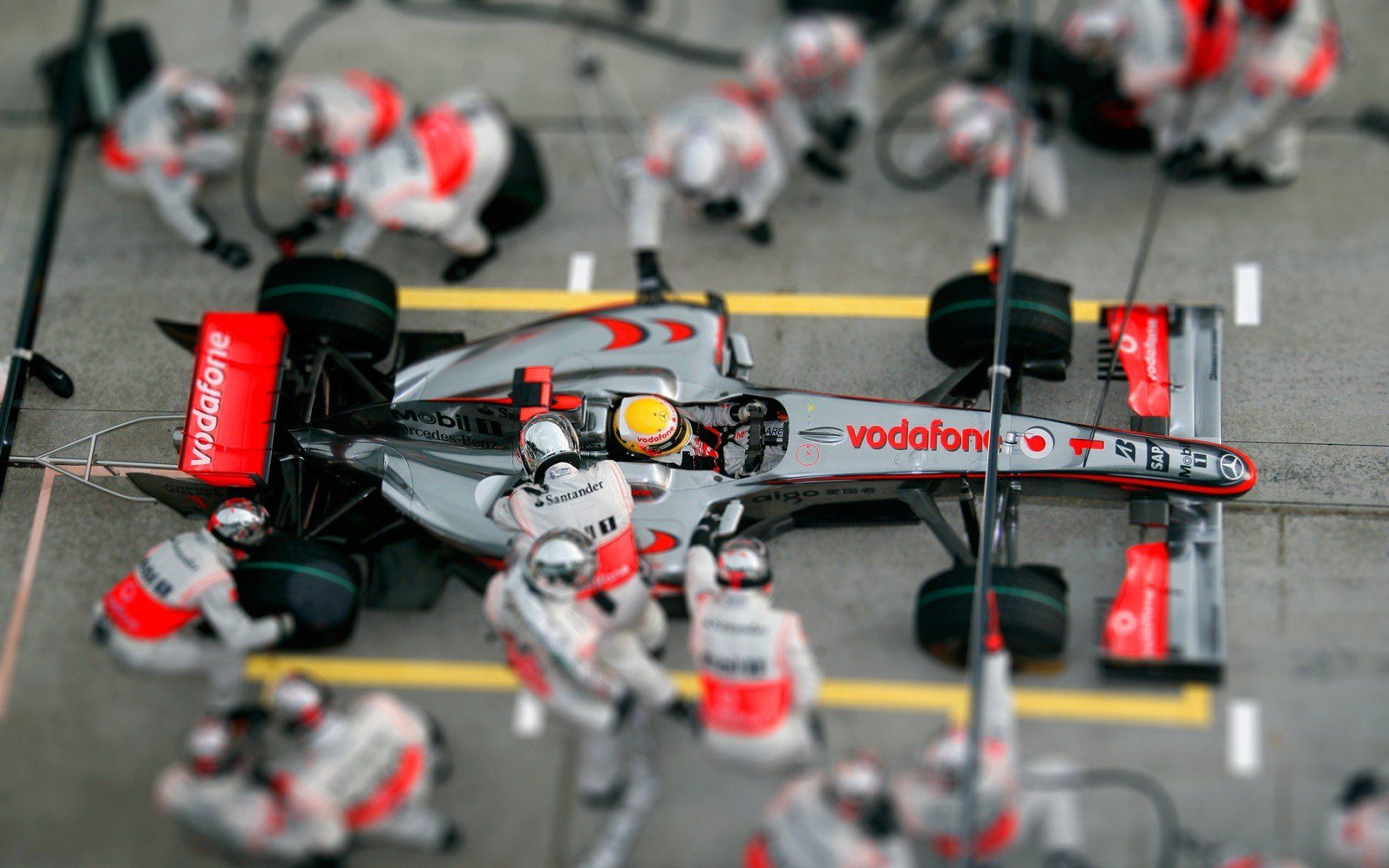 Wallpaper, 1920x1200 px, car, Formula McLaren Formula pit stop, tilt shift 1920x1200