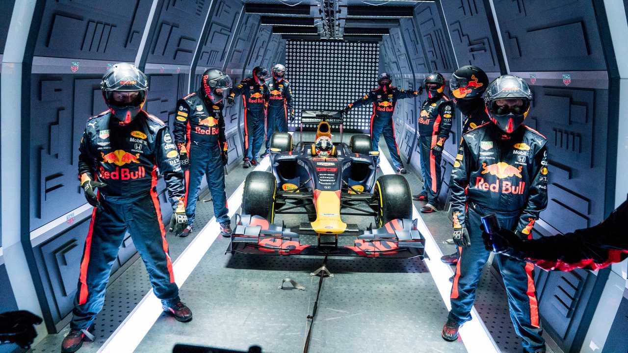 Red Bull completes first F1 pitstop in zero gravity