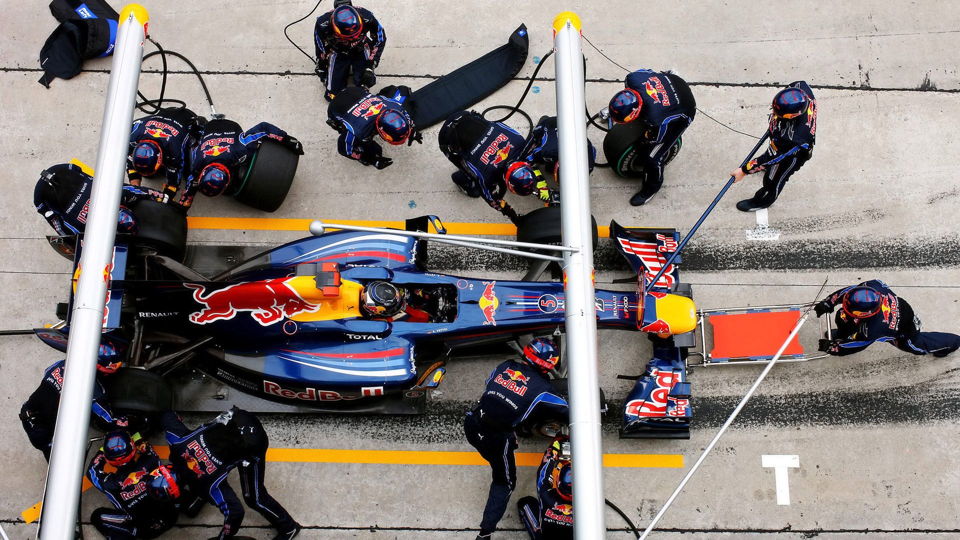 Red Bull iPhone Wallpaper F1 Pit Stop