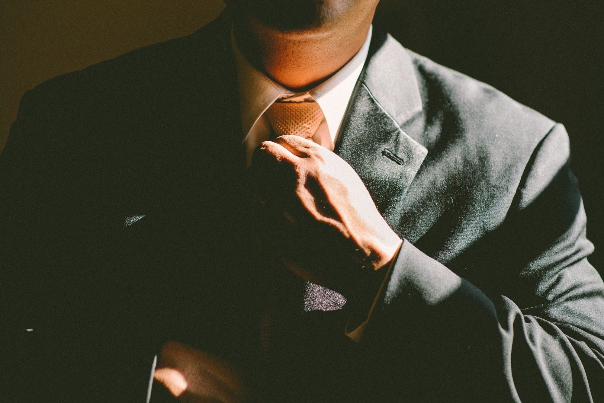 Man In Black Suit, Tie, Necktie, Adjust, Adjusting, Manager HD Wallpaper