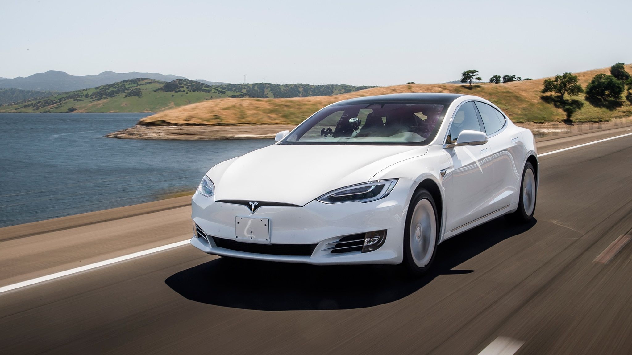 Tesla Slashes Thousands From Prices of Model Model S, and Model X