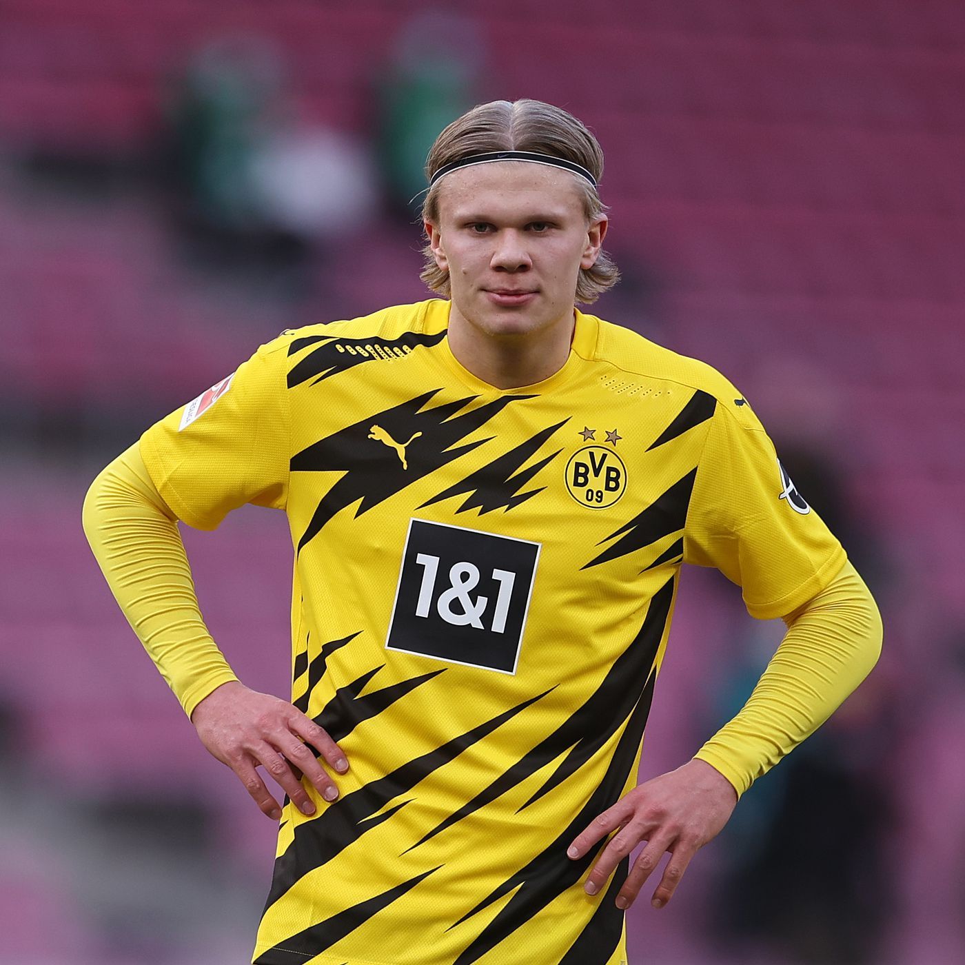ESPN FC: Erling Haaland's Father and Agent are in Barcelona to Discuss a Possible Transfer The Wall