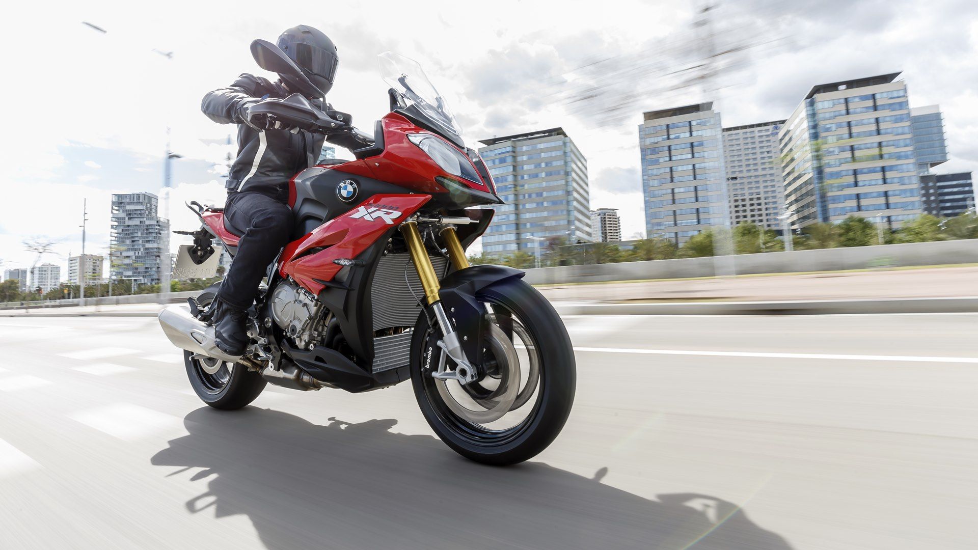 BMW S1000XR