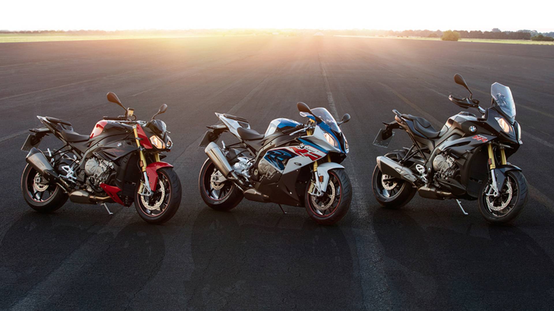 BMW Tweaks S 1000 RR, S 1000 R, and S 1000 XR for 2017