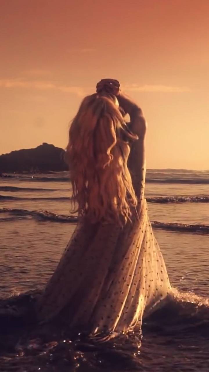 Solar starry night wallpaper