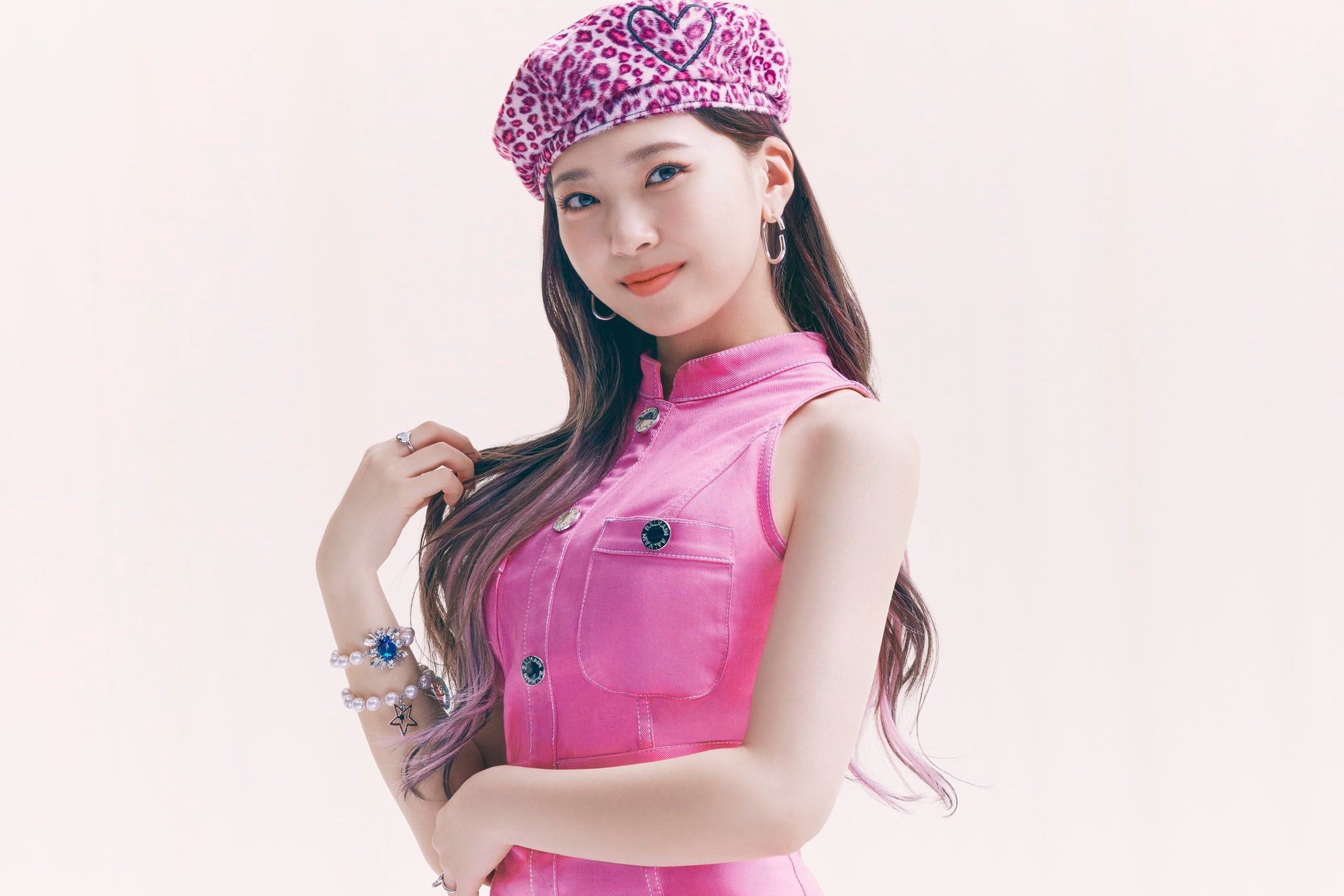 Take A Picture Niziu Wallpapers Wallpaper Cave