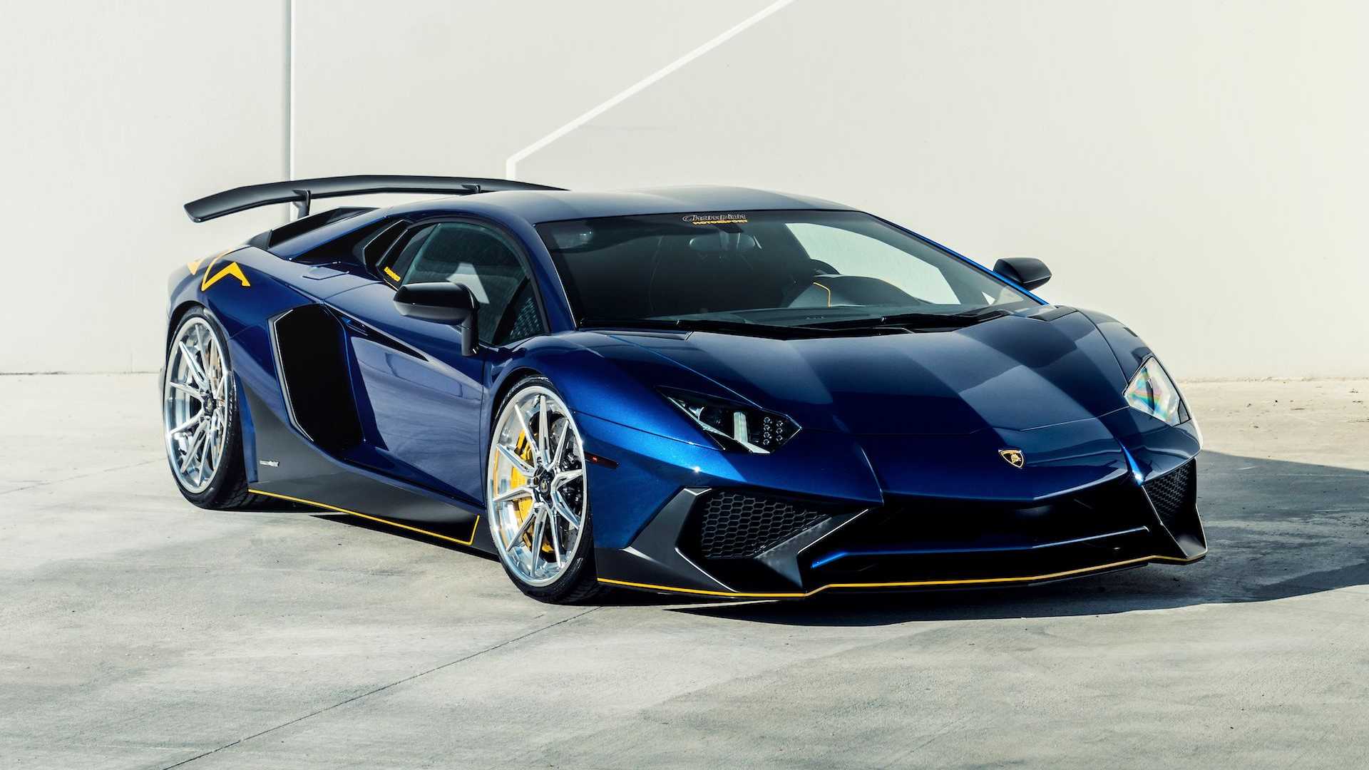 Does This Blue Lamborghini Aventador SV Look Better With 22 Inch Aftermarket Wheels?