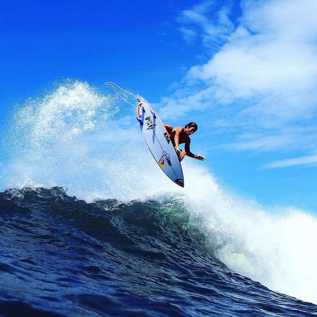 QUIKSILVER By Quiksilver Quiksilver Team Kanoa Igarashi As you scroll, and are scoring perf. Surfing, Waves, Roxy surf