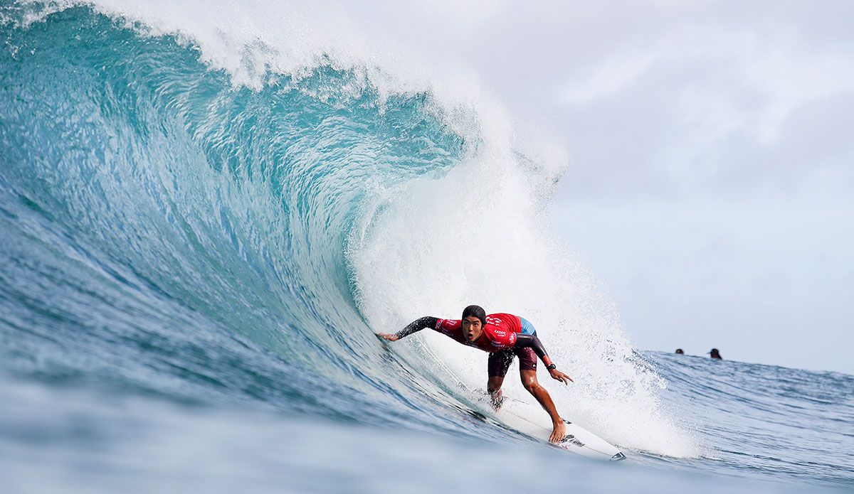 Michel Bourez Wins Pipe Masters