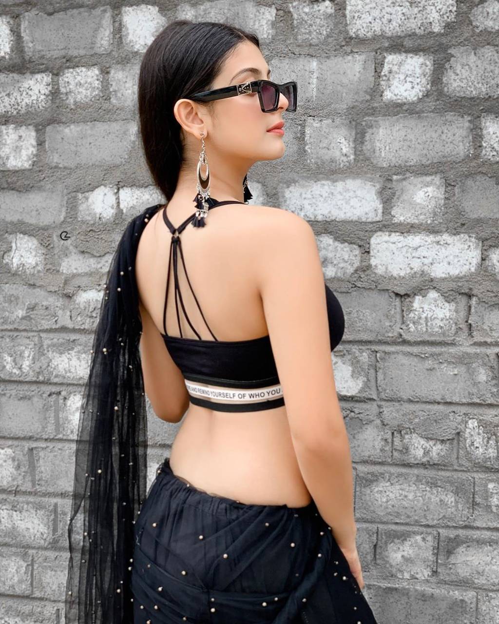 Download Girl in black saree Wallpaper HD
