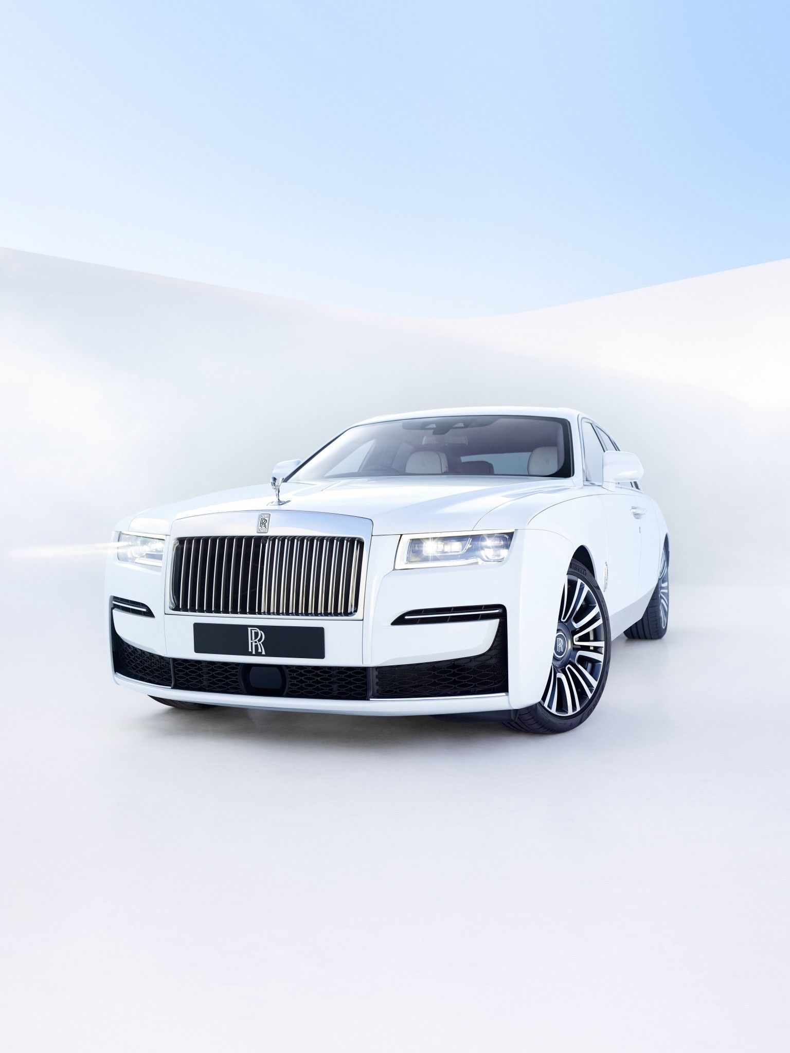 Rolls Royce Ghost 4K Wallpaper, White Background, 5K, 8K, Cars