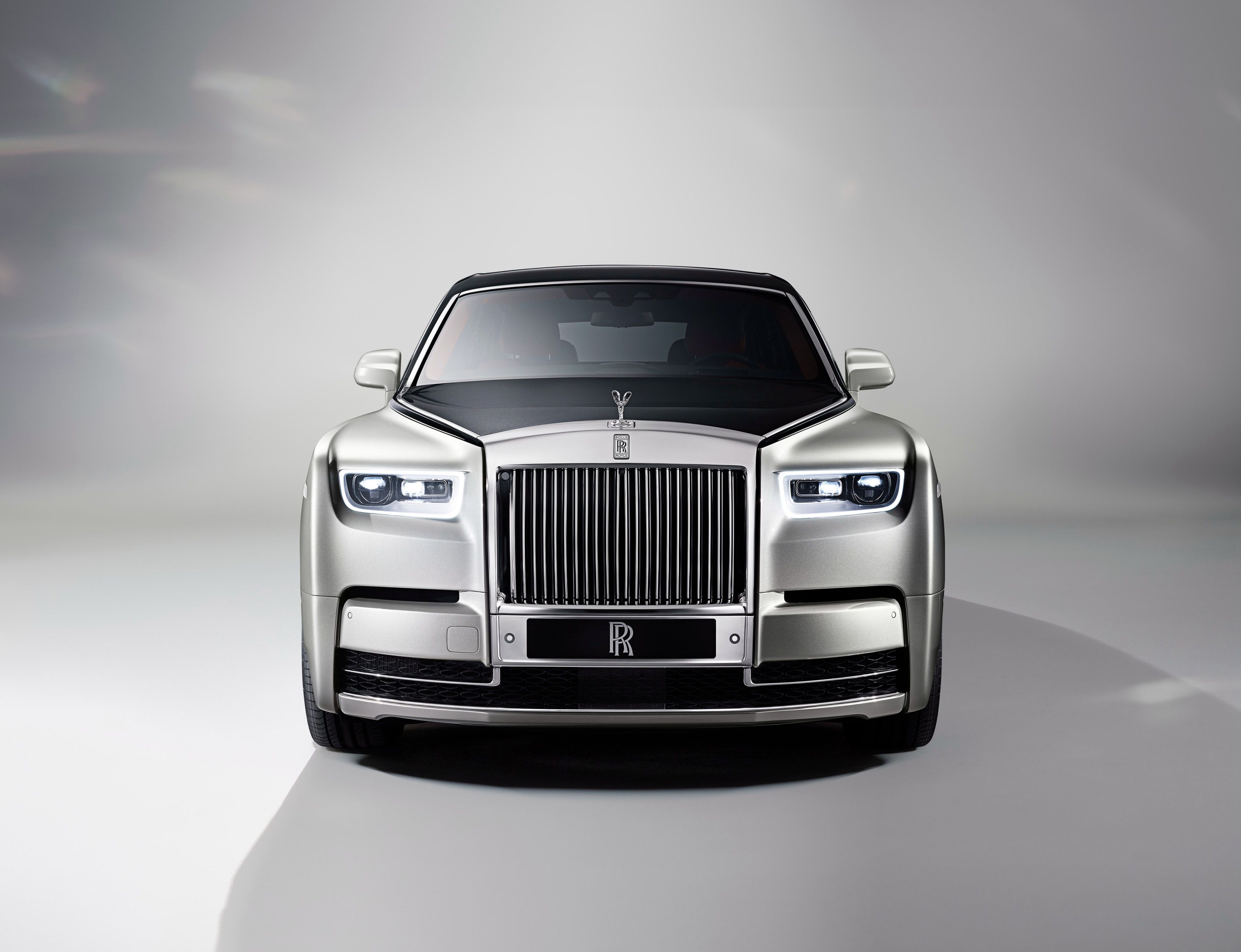 3840x2945 rolls royce phantom 4k free full screen wallpaper