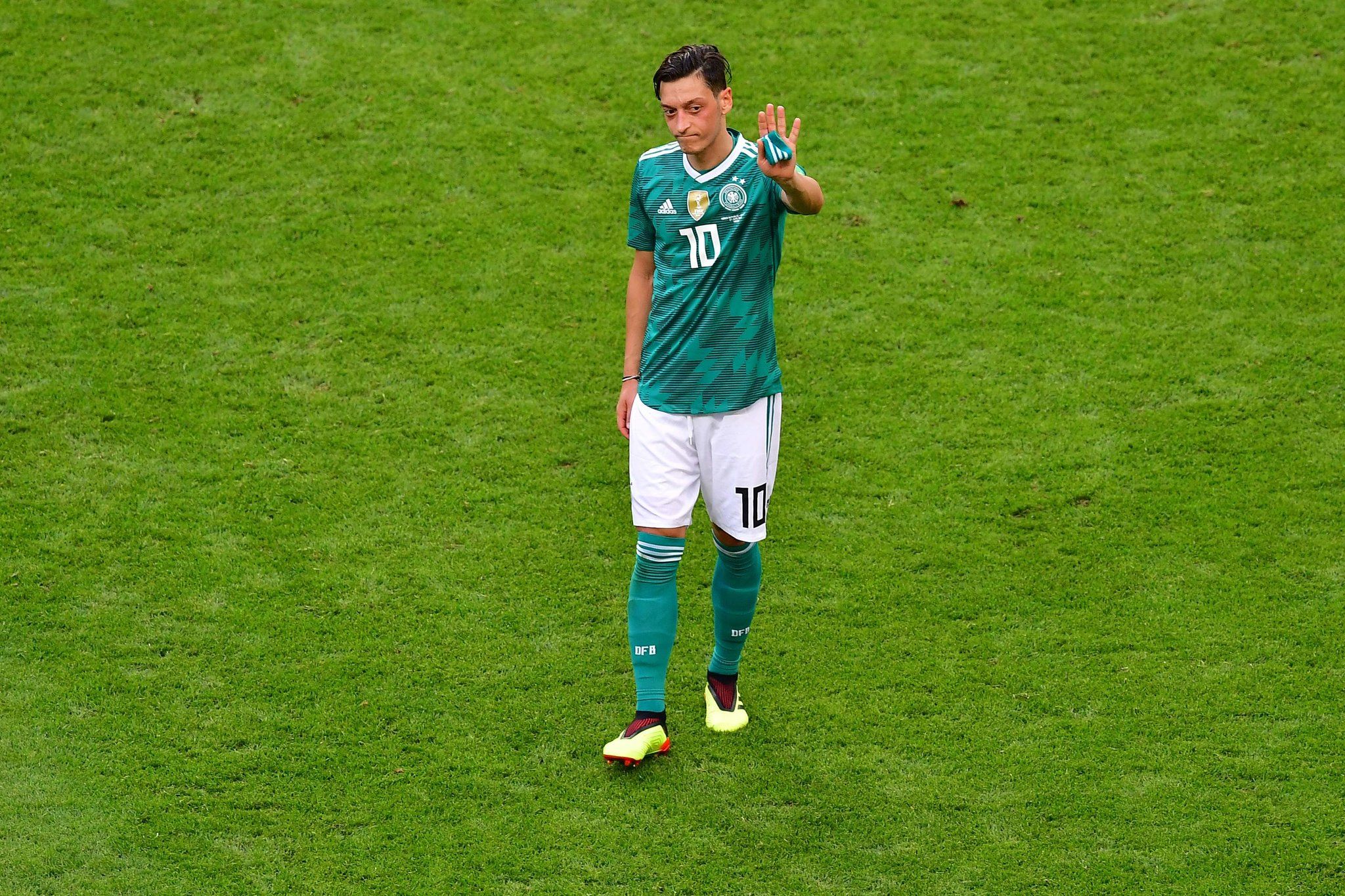 Mesut Ozil's Exit From German Soccer Team Stokes Debate on Integration