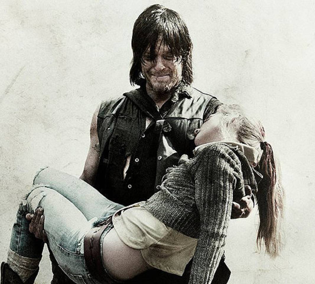 age difference between daryl and beth