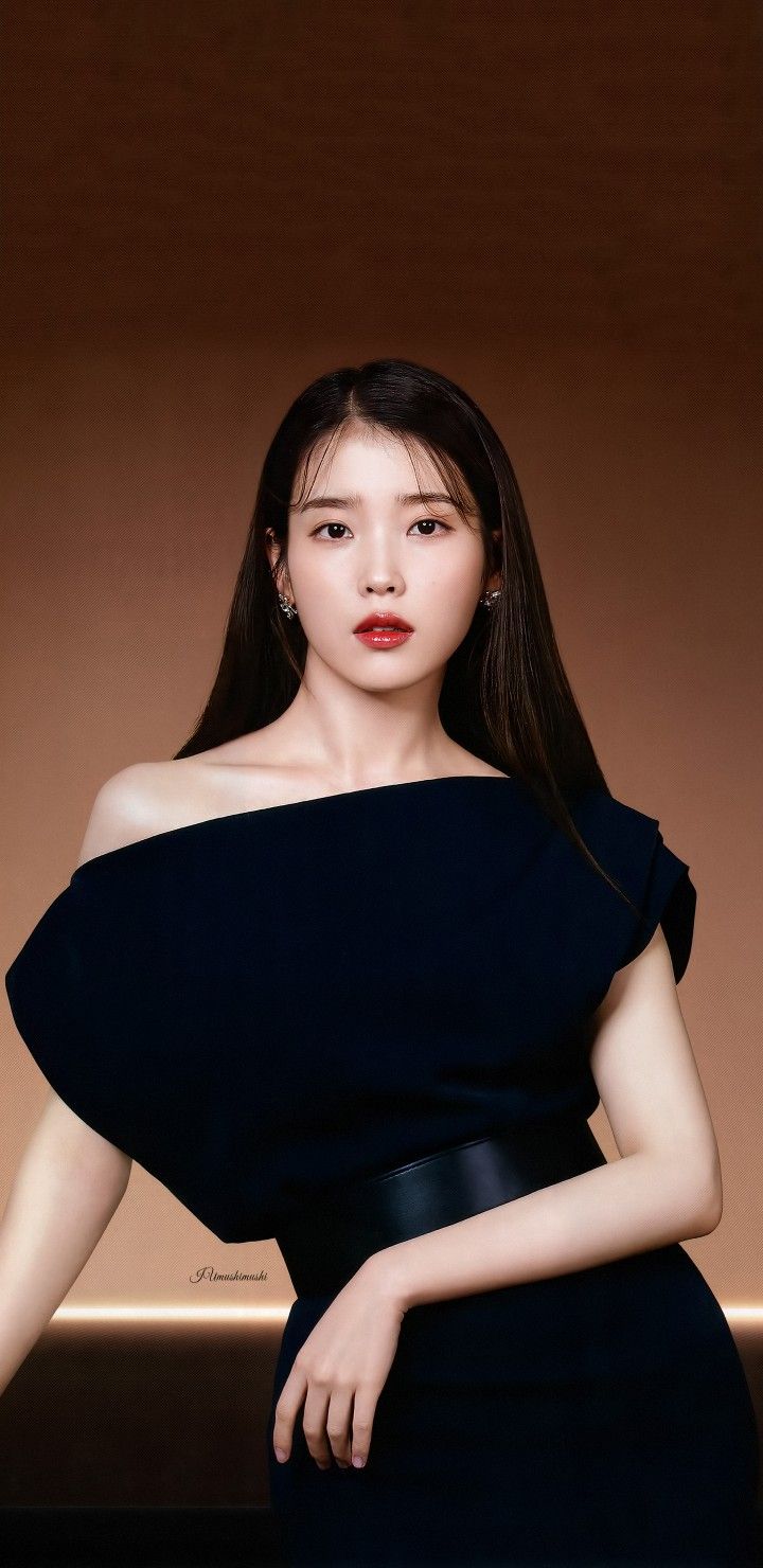 Lee Ji Eun (IU) Ideas. Kpop Girls, Actresses, Iu Fashion