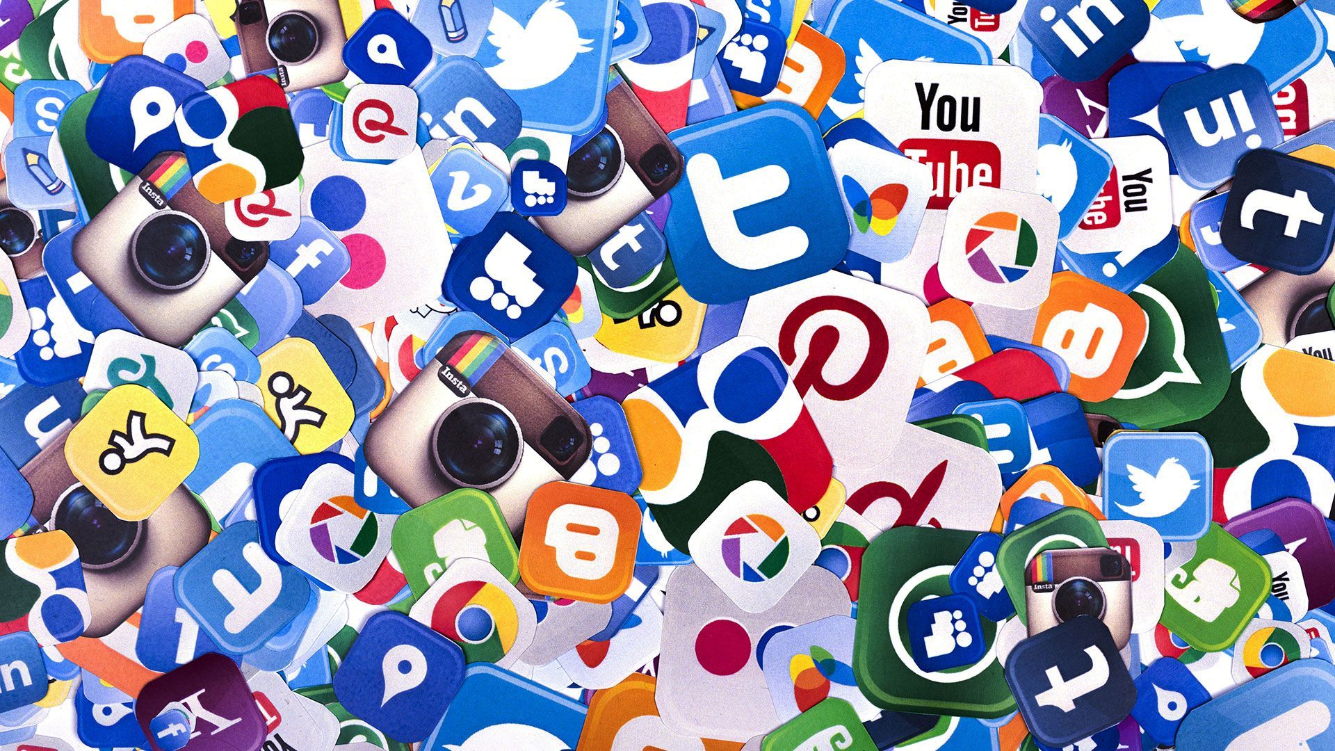 Social Media Icon Wallpaper Free Social Media Icon Background