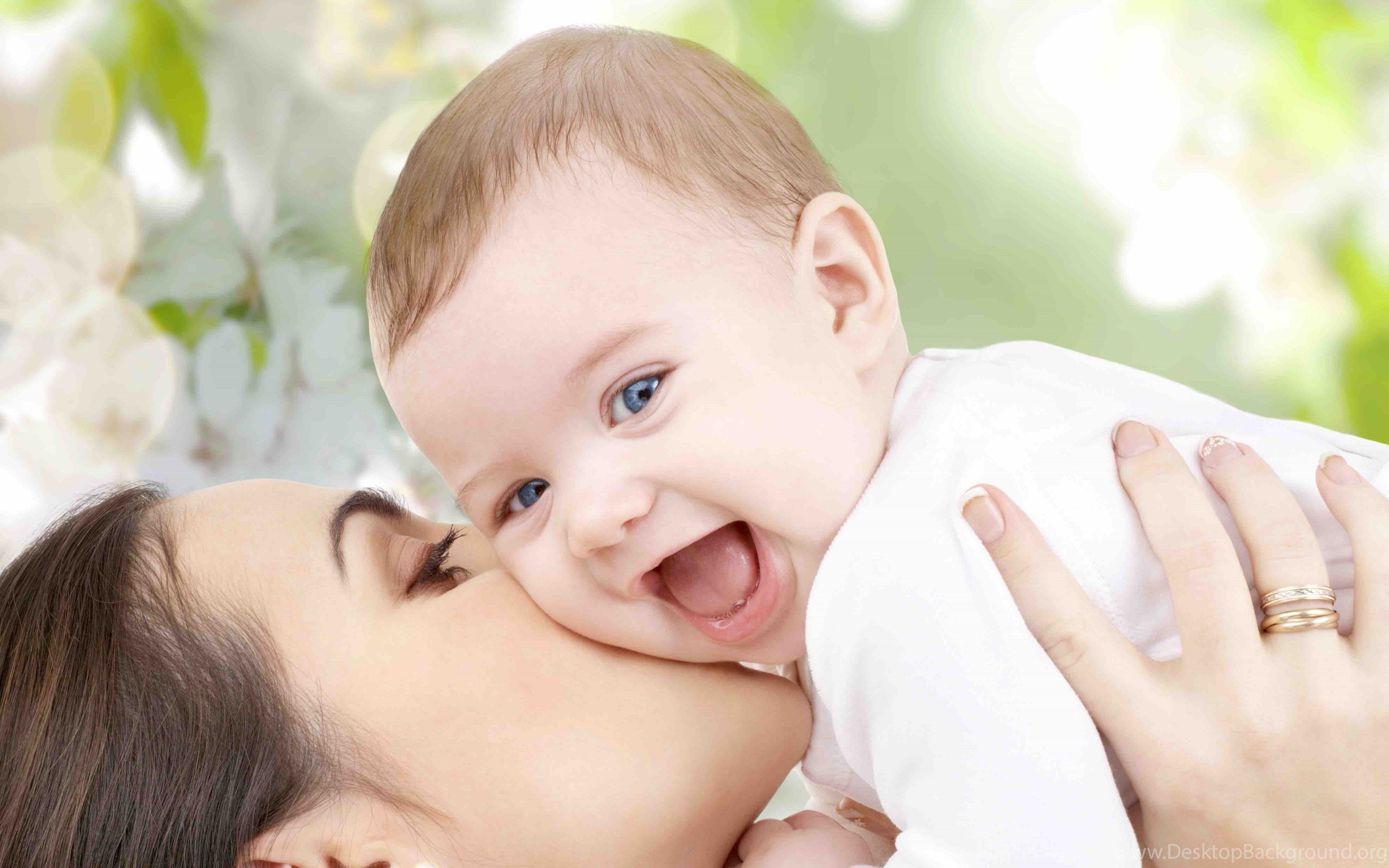 Heart Warming Wallpaper Mother And Baby Desktop Background
