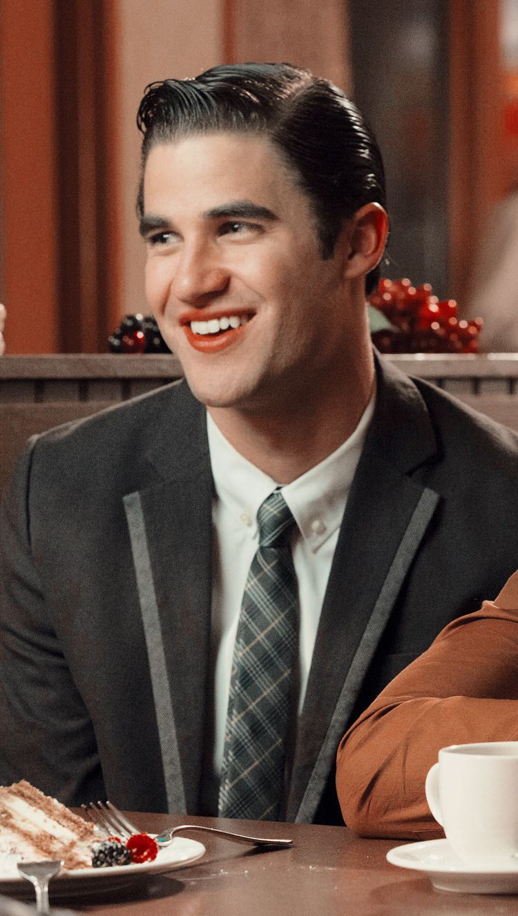Blaine Anderson lockscreen Glee Darren Criss. Darren criss, Glee, Glee cast