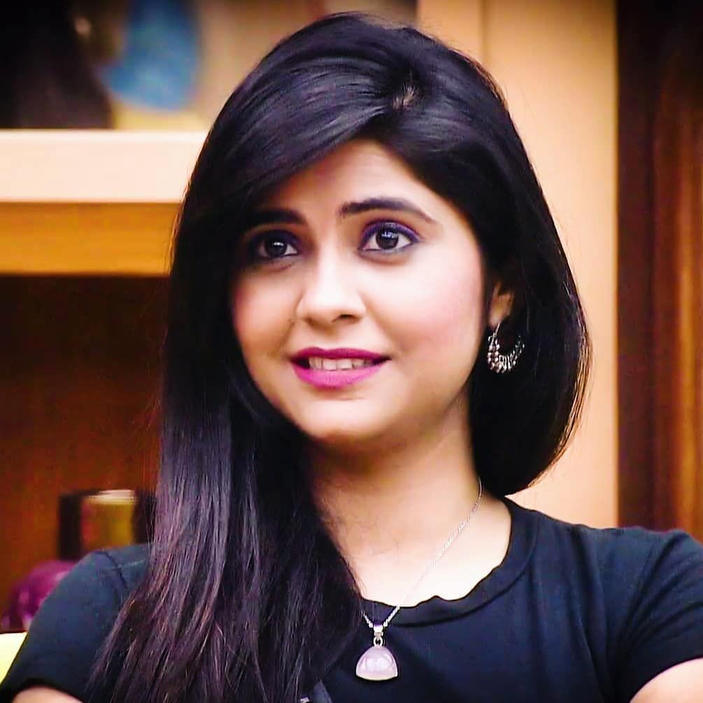 Veena Jagtap ideas. actresses, marathi saree, prity girl