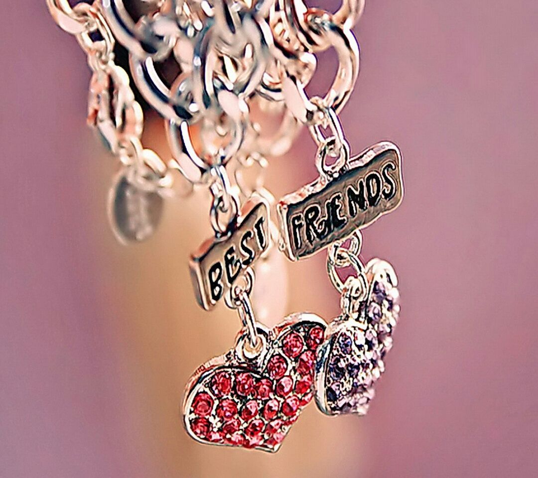 best #friends #hearts. Love you best friend, Accessories necklace, Alex and ani charm bracelet
