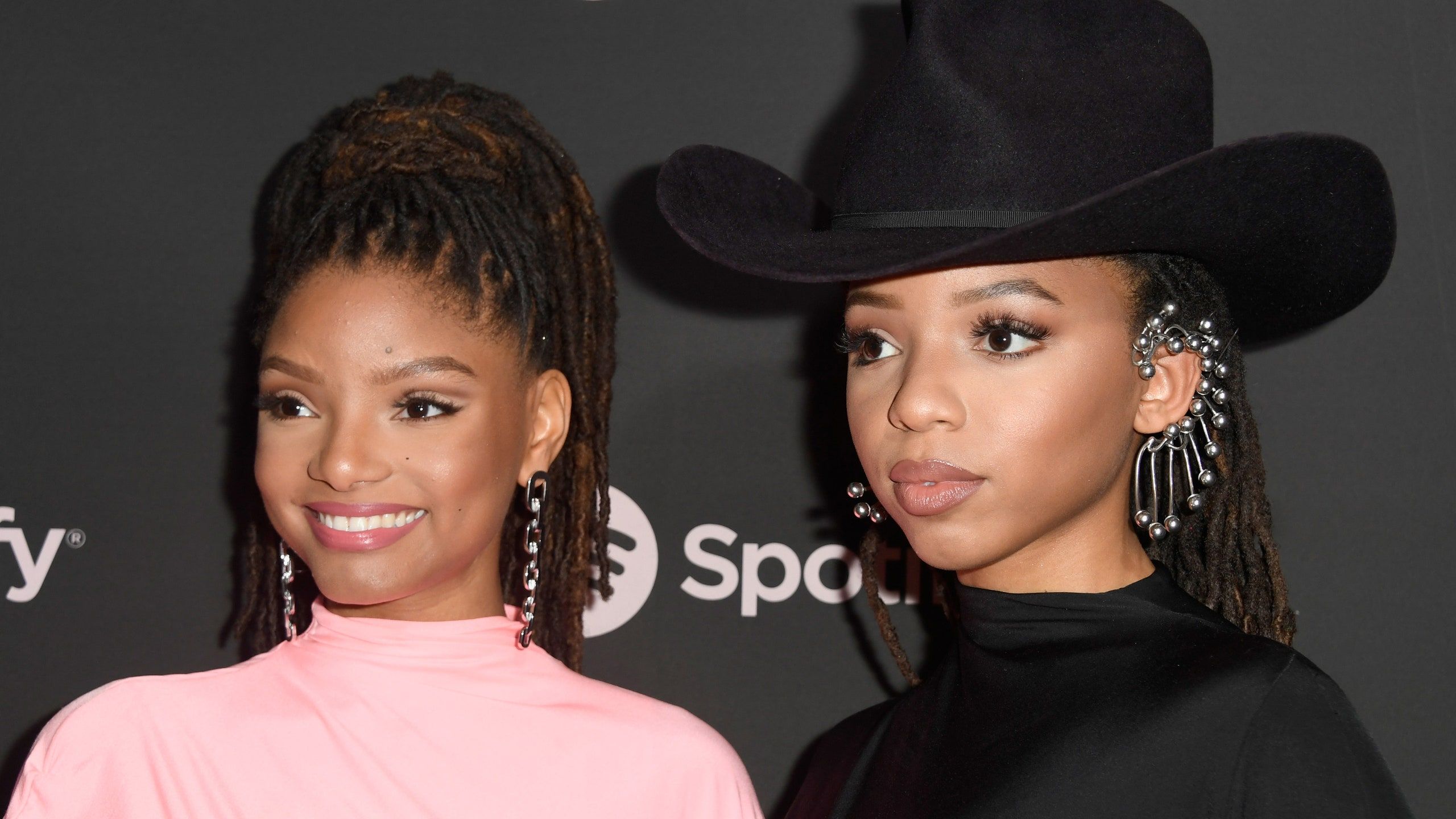 BET Awards: Chloe and Halle Perform In Locs and Soft Glam Makeup