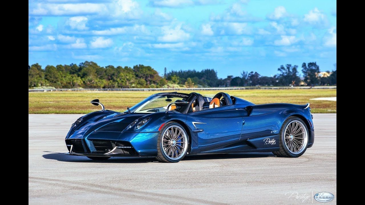 Pagani Huayra Roadster Wallpaper
