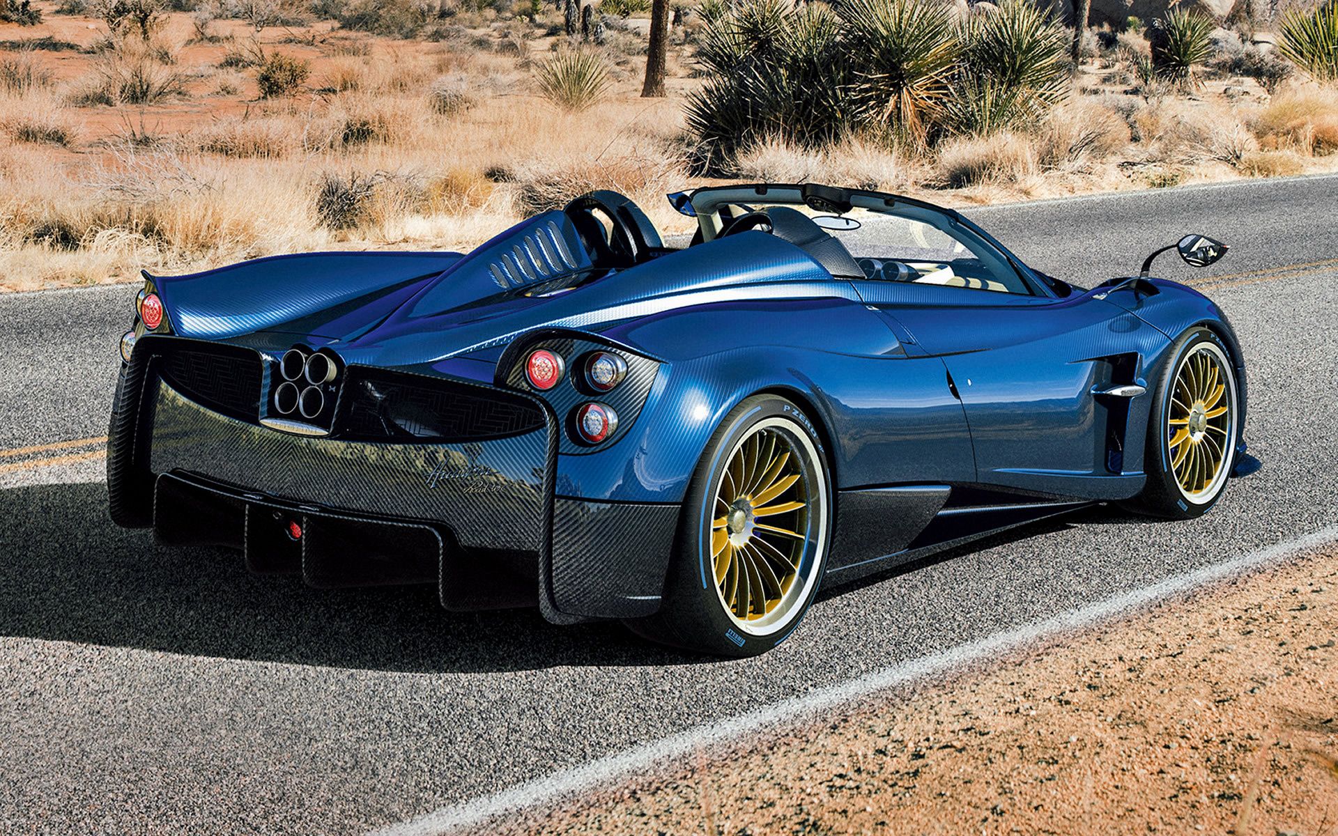Pagani Huayra Roadster and HD Image