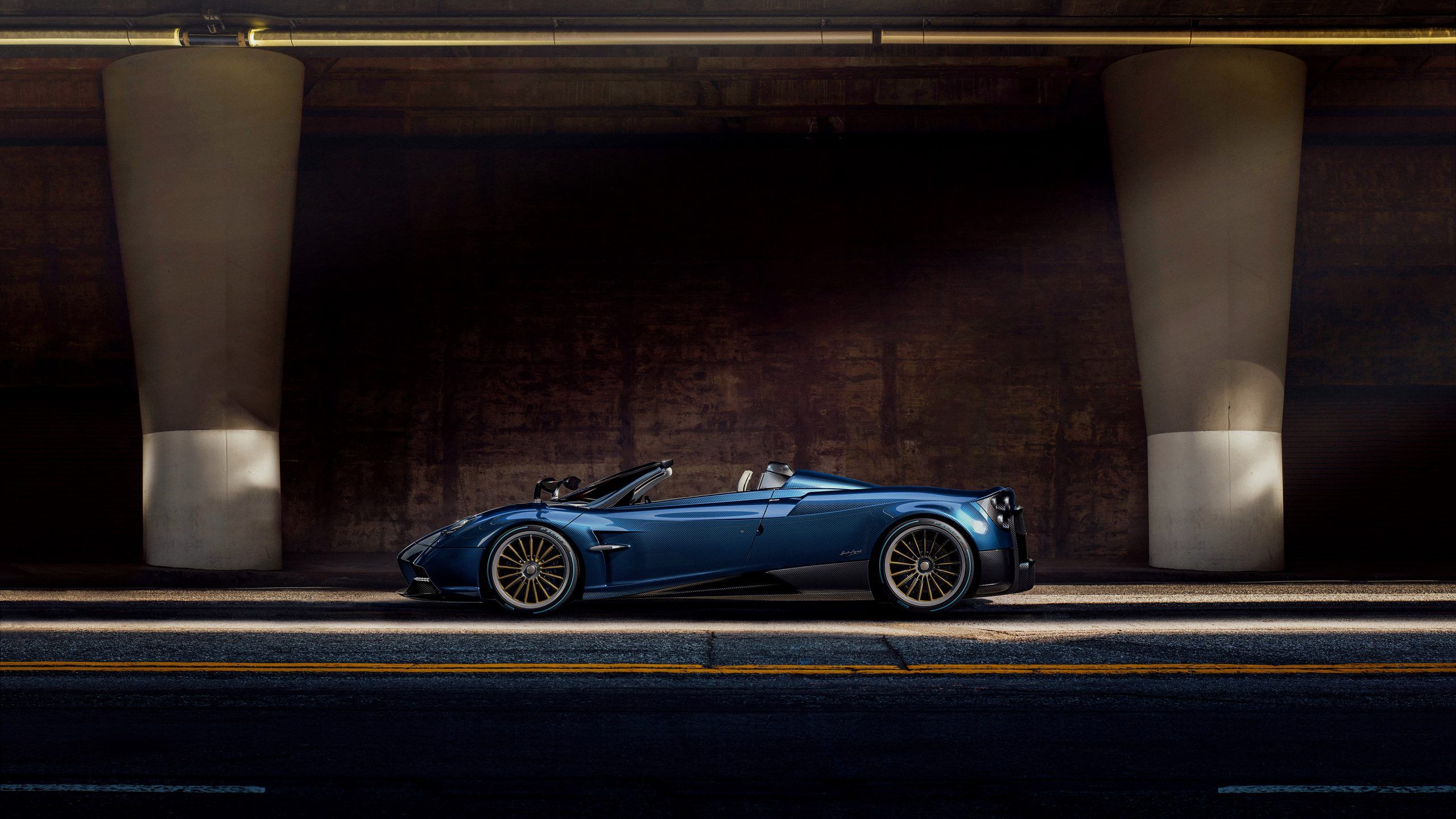 Pagani Huayra Roadster Wallpaper