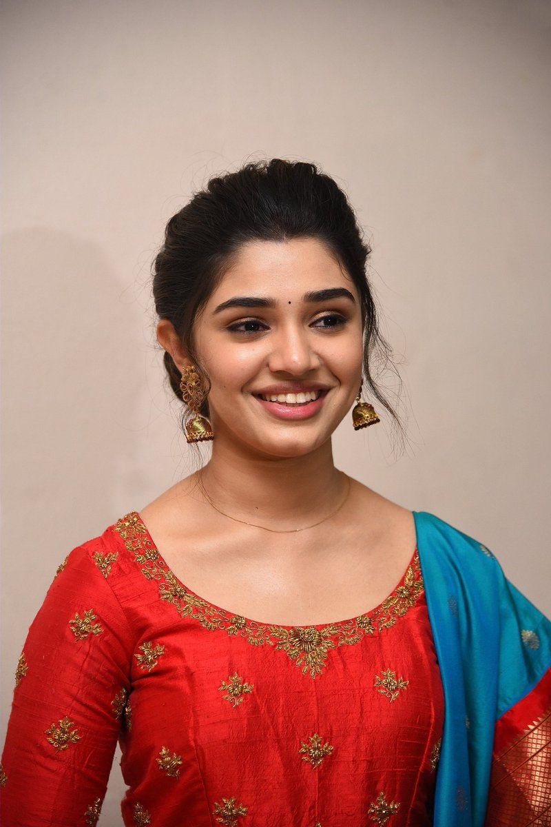 123HDGallery HD Pics at #Uppena Success Meet ❤ Link for more pics ⚡ #KrithiShetty #Uppena #Krithi #ActressKrithi #UppenaCollections follow us for more! #HDGallery #HDStills