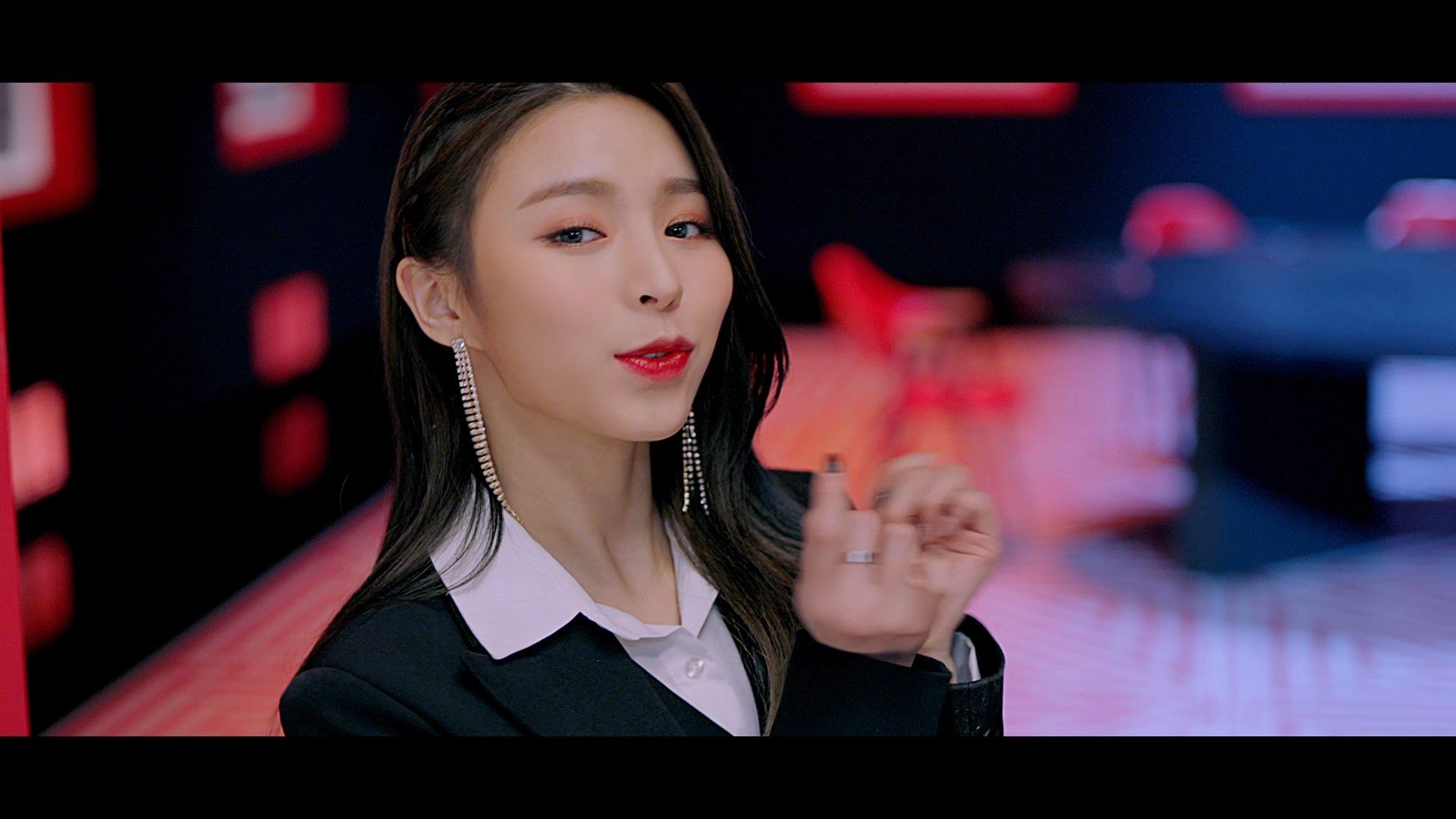 CLC Dress Who's Who Pop Database / Dbkpop.com