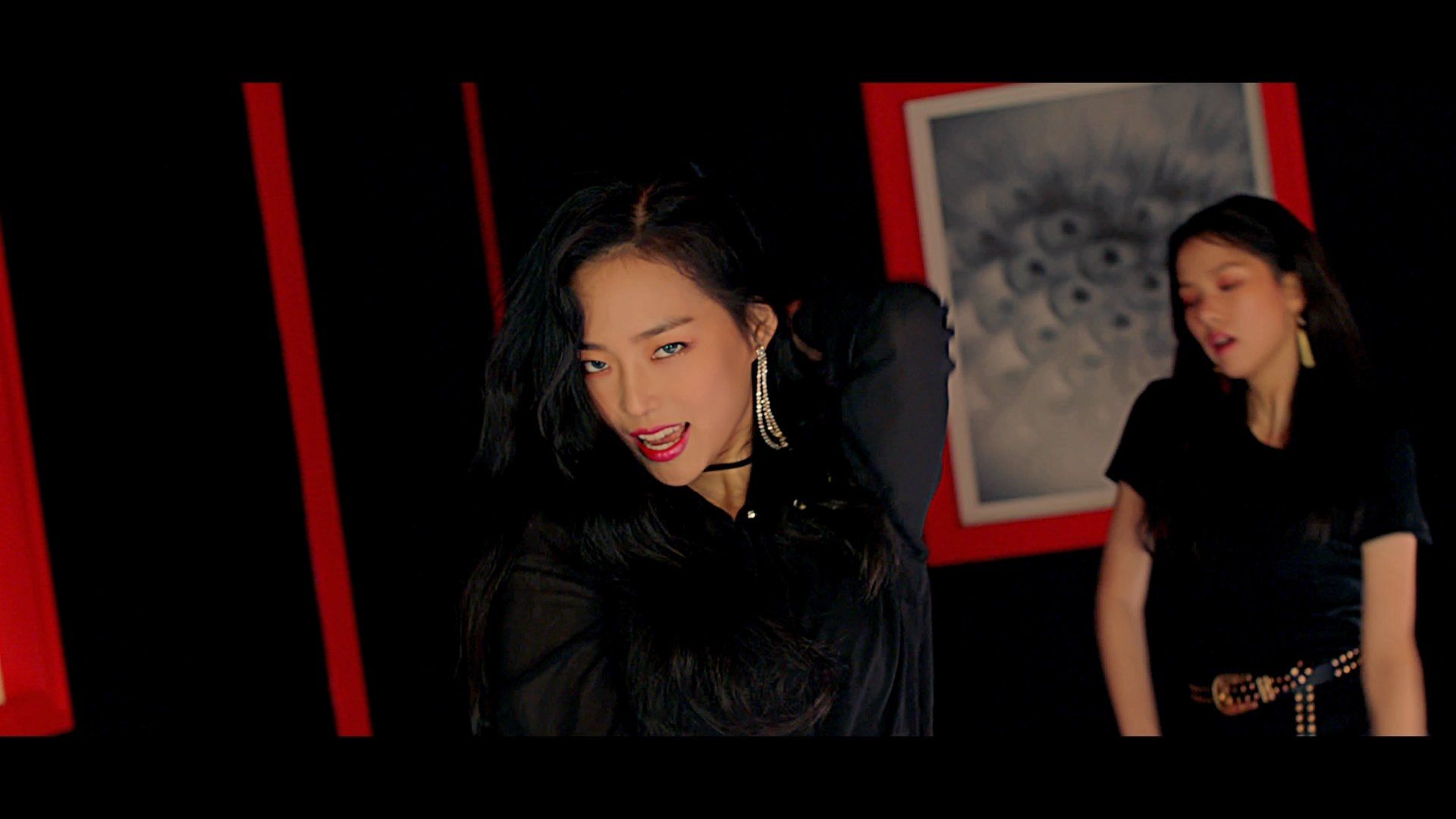 CLC Dress Who's Who Pop Database / Dbkpop.com