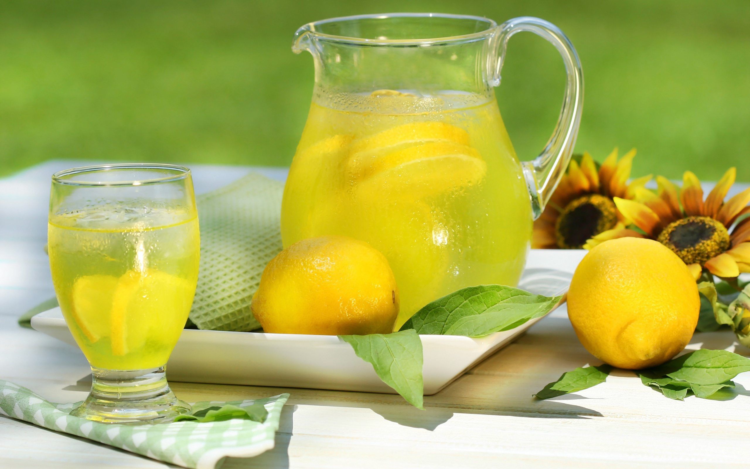 Lemon Juice Image 08458