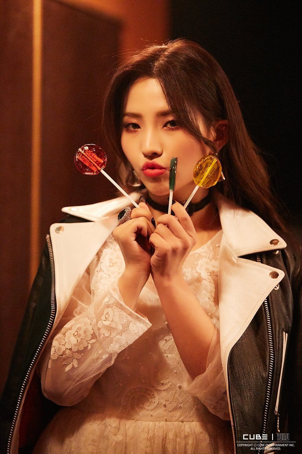 G)I DLE (Naver MV Shooting Behind The Scenes Photo)