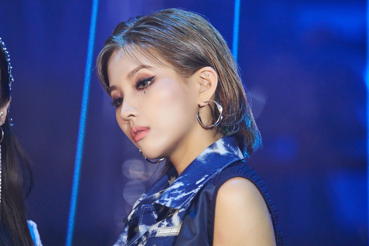 G)I DLE·(여자)아이들