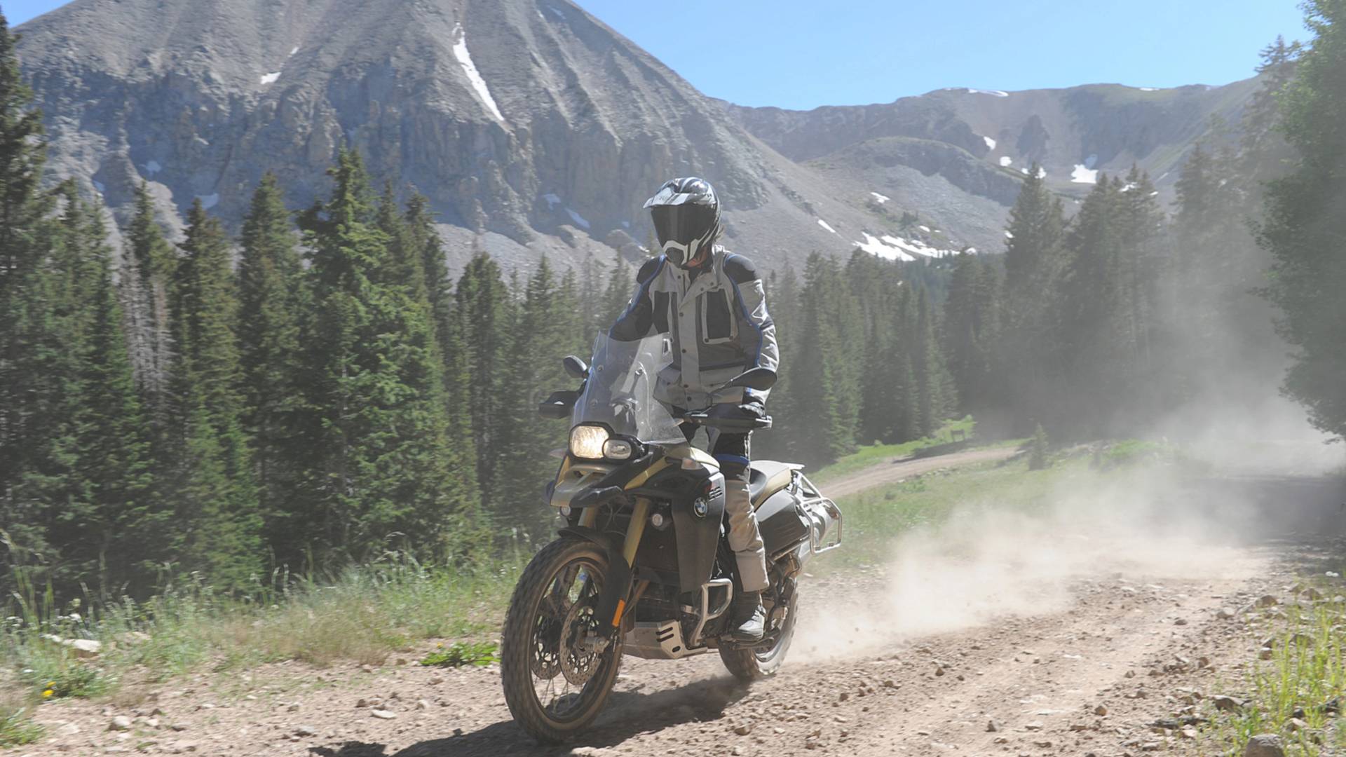 RideApart Review: 2014 BMW F 800 GS Adventure