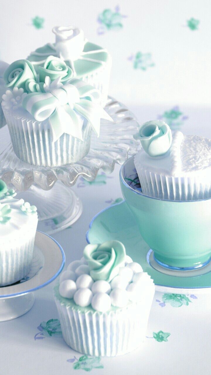 art, background, beautiful, beauty, cake, cream, cupcakes, delicious, design, dessert, eat me, food, mint, pastel, still life, sugar, sweets, wallpaper, we heart it, pastel color, beautiful food, pastel food, mint cupcakes, beauty